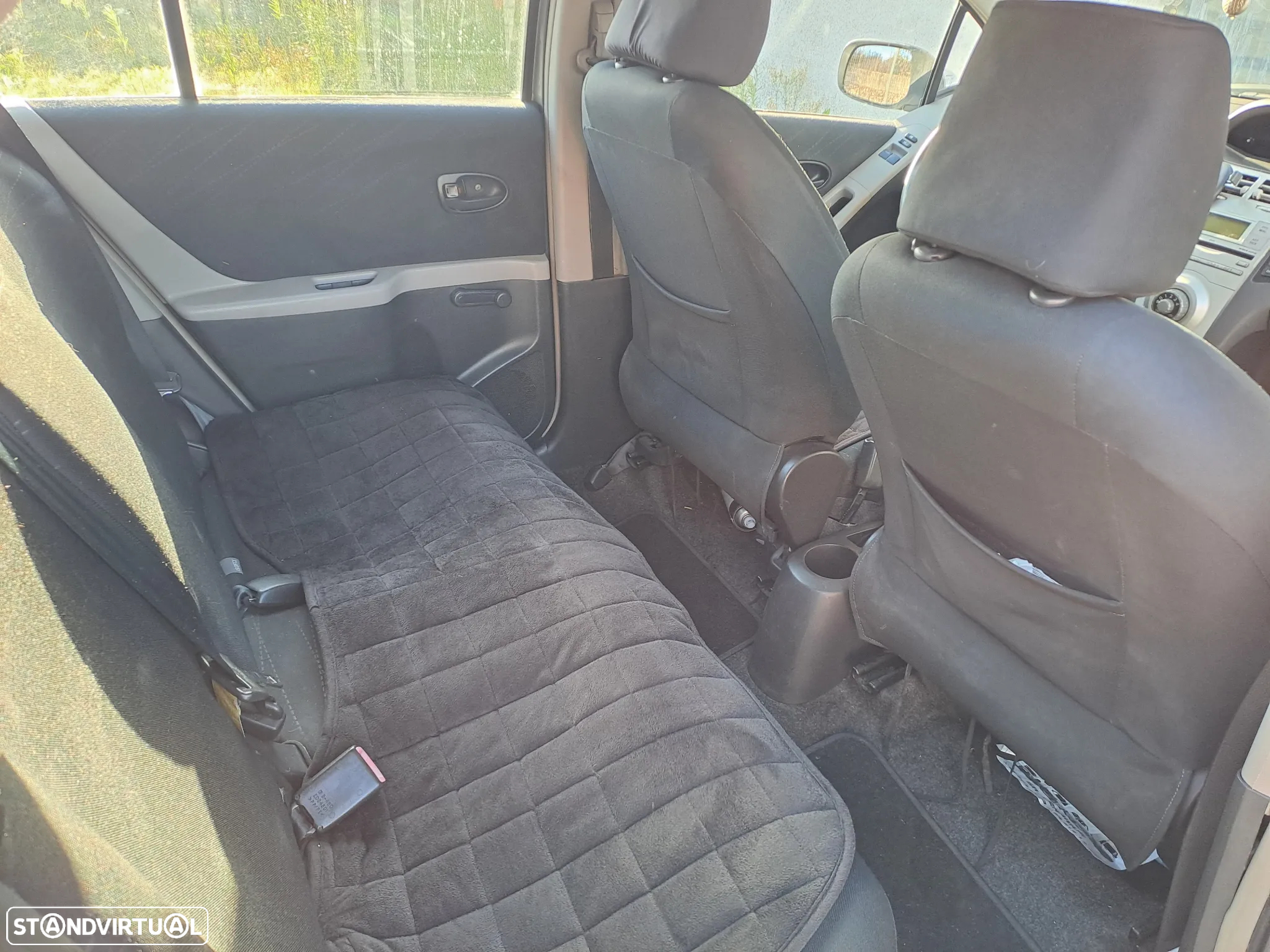 Toyota Yaris 1.4 D-4D AC - 6