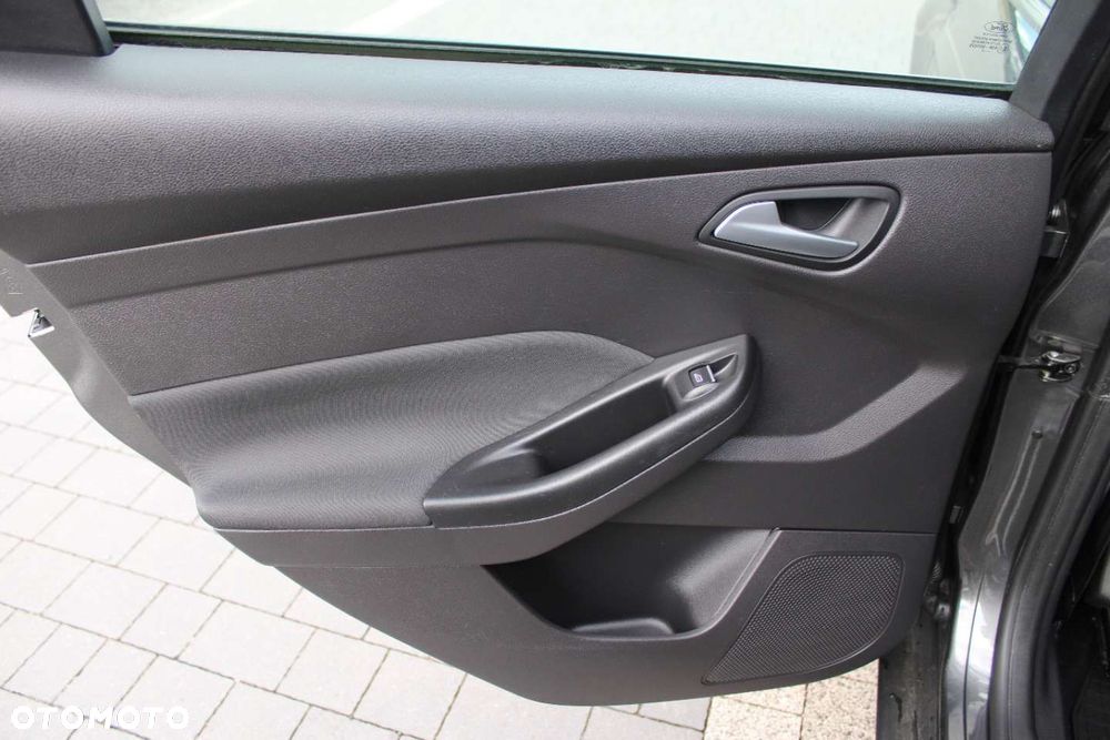 Ford Focus - 19