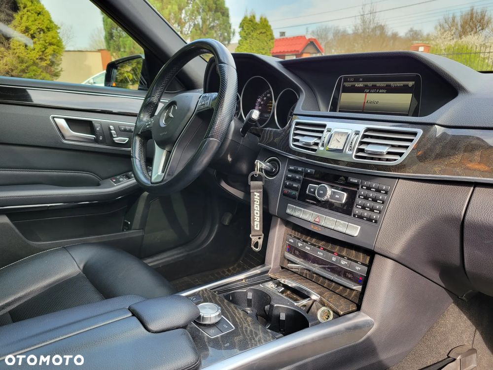 Mercedes-Benz Klasa E 250 BlueTEC 4Matic 7G-TRONIC Avantgarde - 17