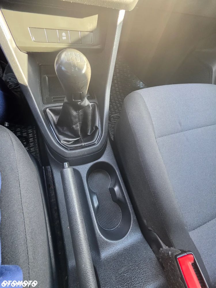 Volkswagen Caddy 2.0 TDI Comfortline - 21