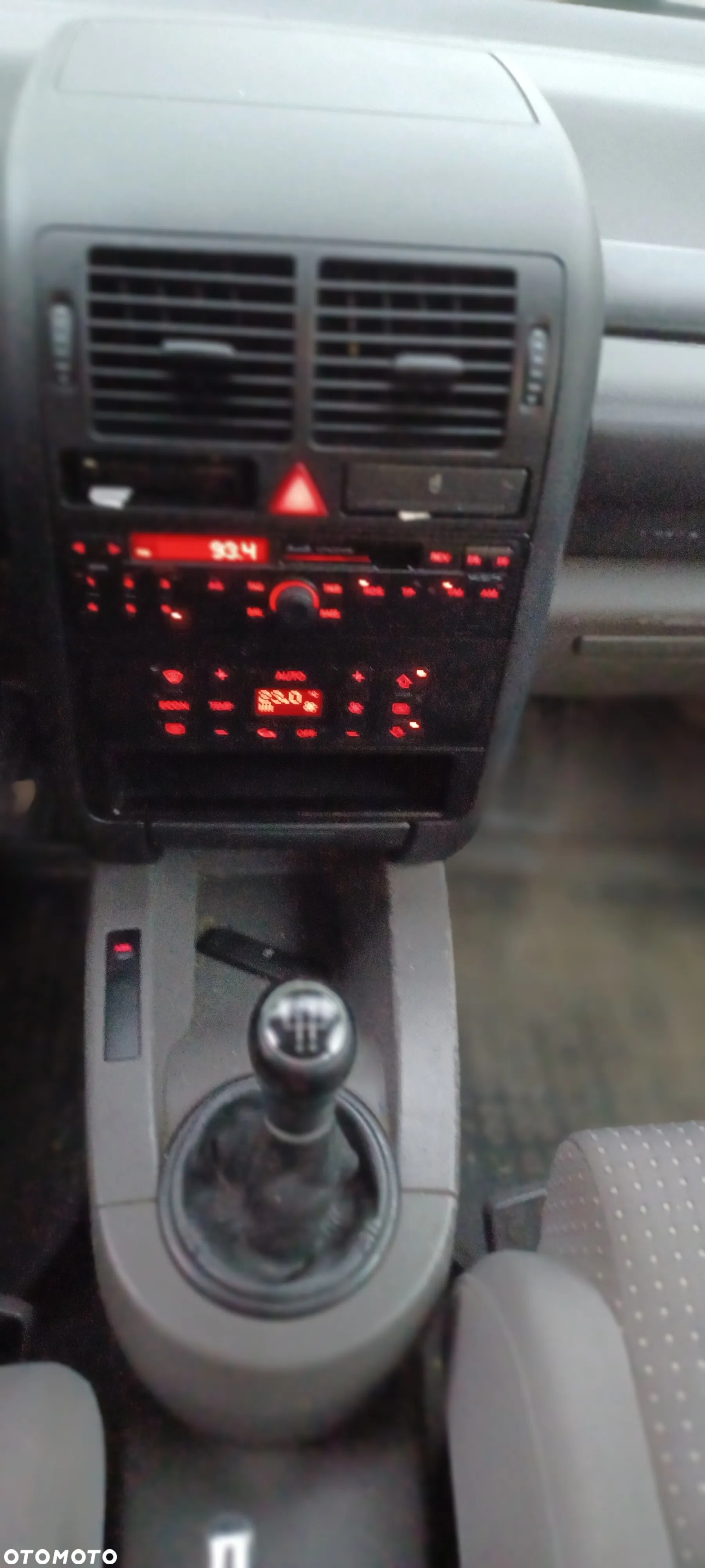 Audi A2 1.4 - 12