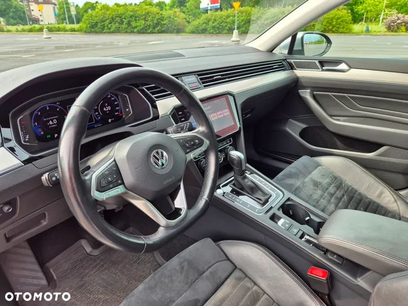 Volkswagen Passat 2.0 TDI Elegance DSG - 11
