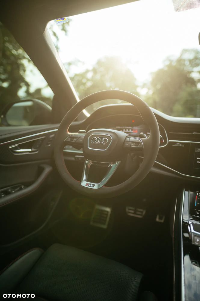Audi RS Q8 TFSI quattro tiptronic - 24