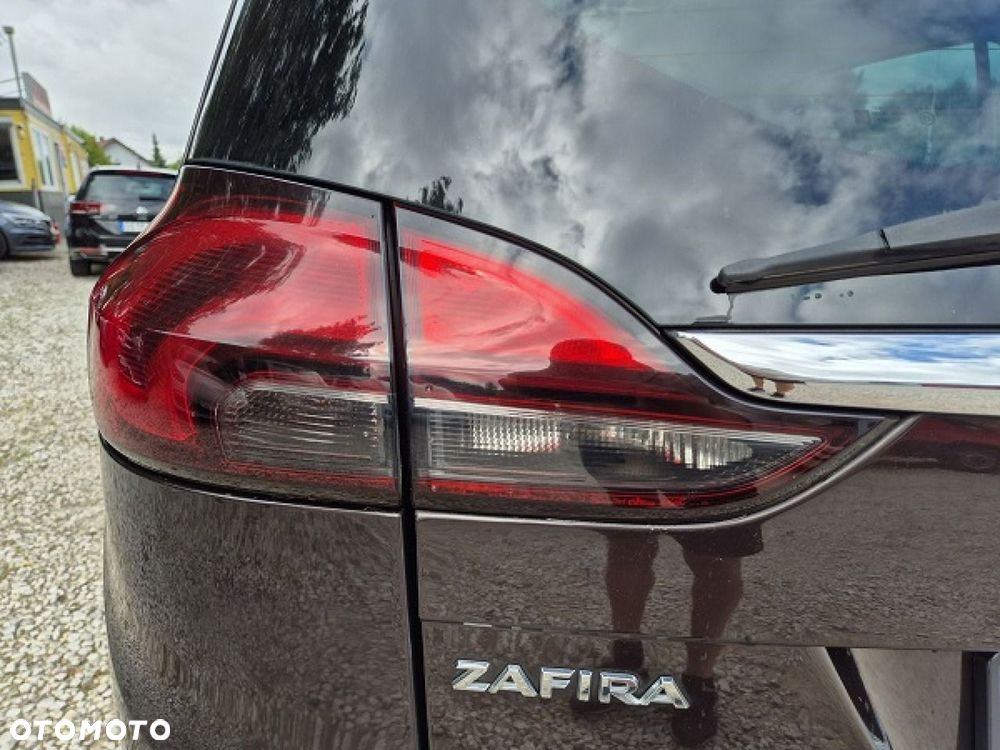 Opel Zafira - 12