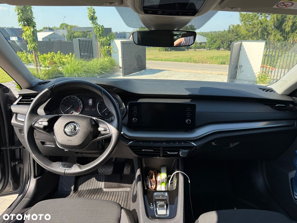 Skoda Octavia 2.0 TDI Ambition DSG - 9
