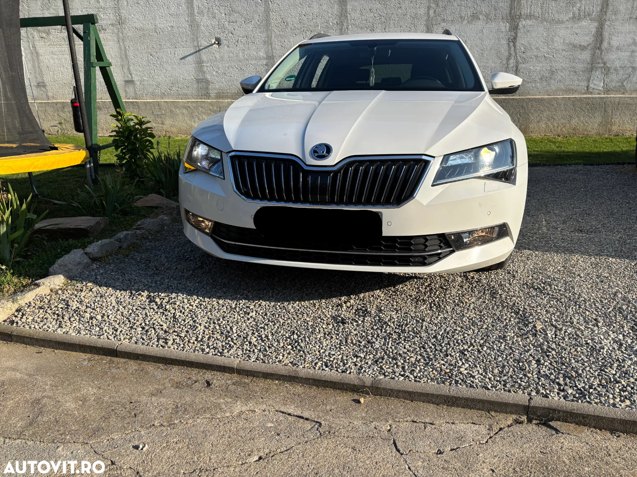 Skoda Superb 2.0 TDI DSG Active - 2