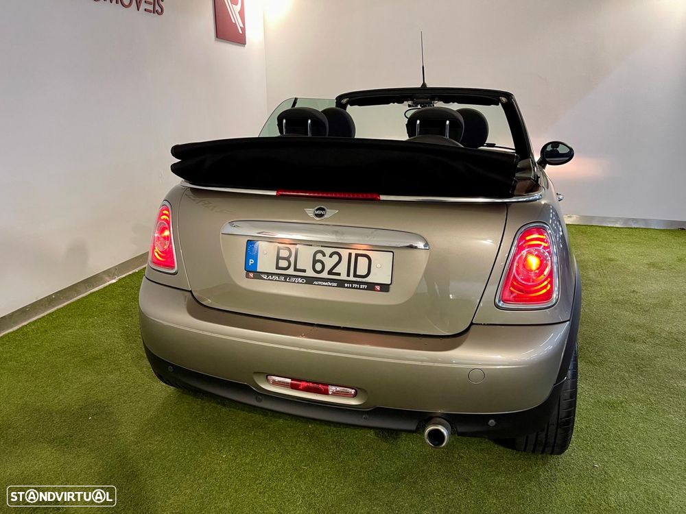 MINI Cabrio Cooper D - 11