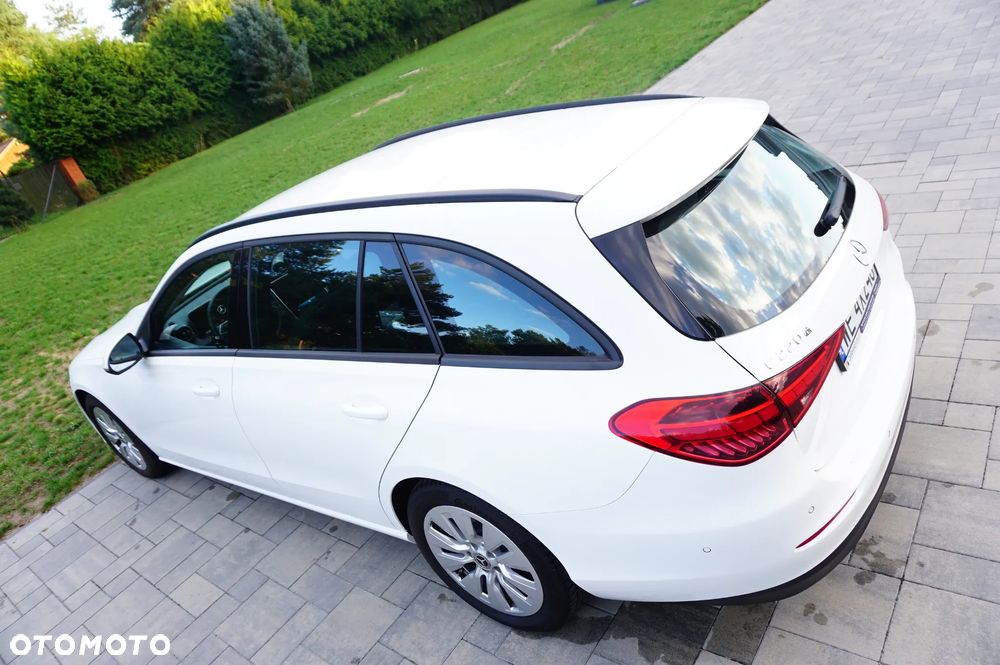 Mercedes-Benz Klasa C 220 d mHEV - 11