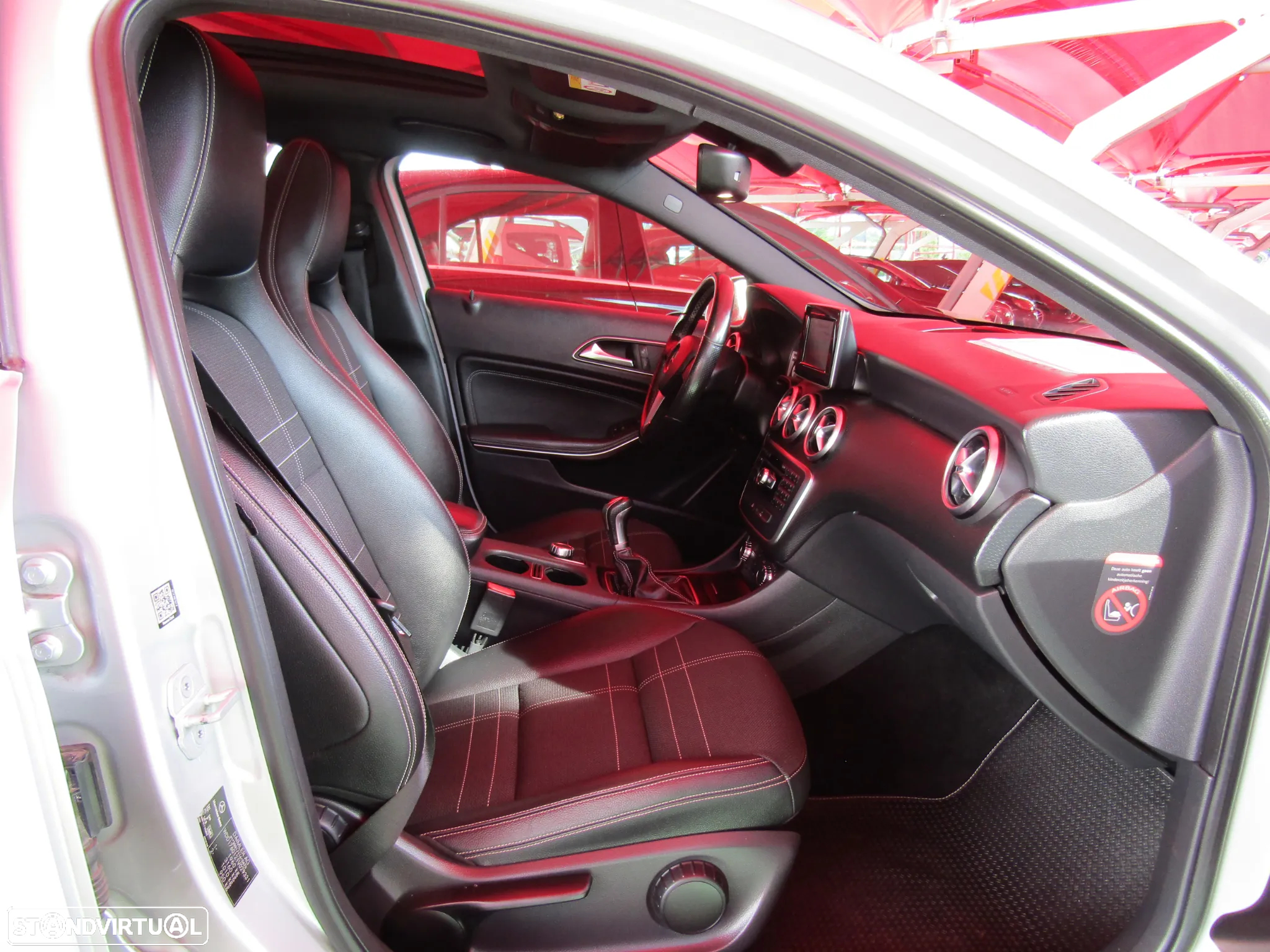 Mercedes-Benz A 180 CDI (BlueEFFICIENCY) Urban - 13