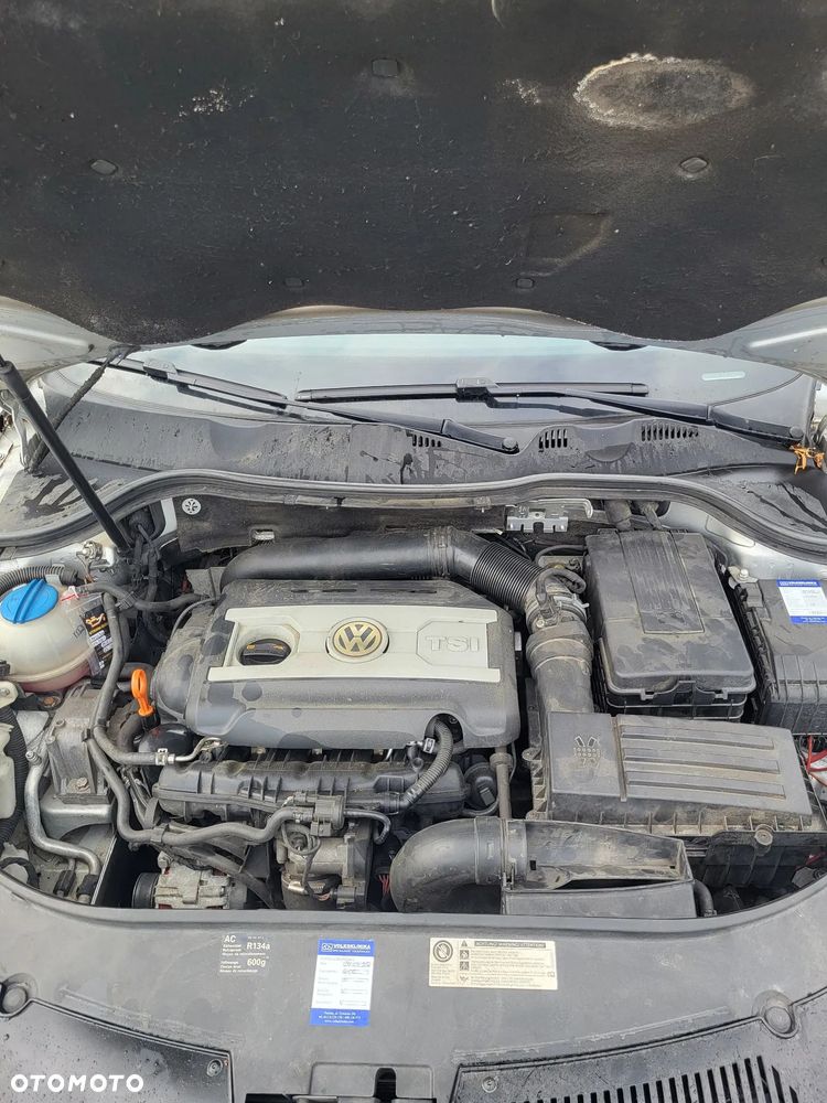 Volkswagen Passat 1.8 TSI Trendline - 17
