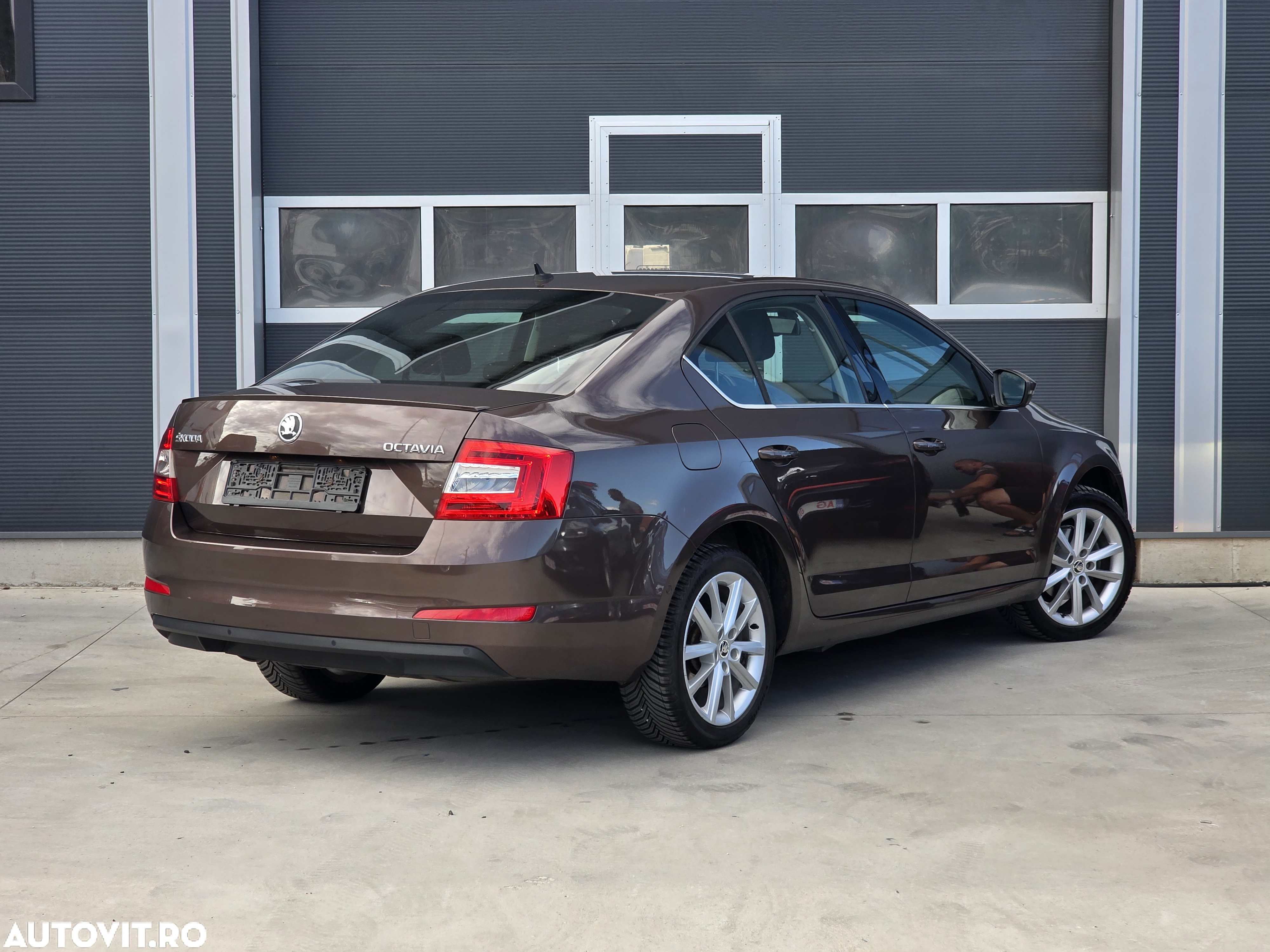 Skoda Octavia 1.4 TSI ELEGANCE - 4