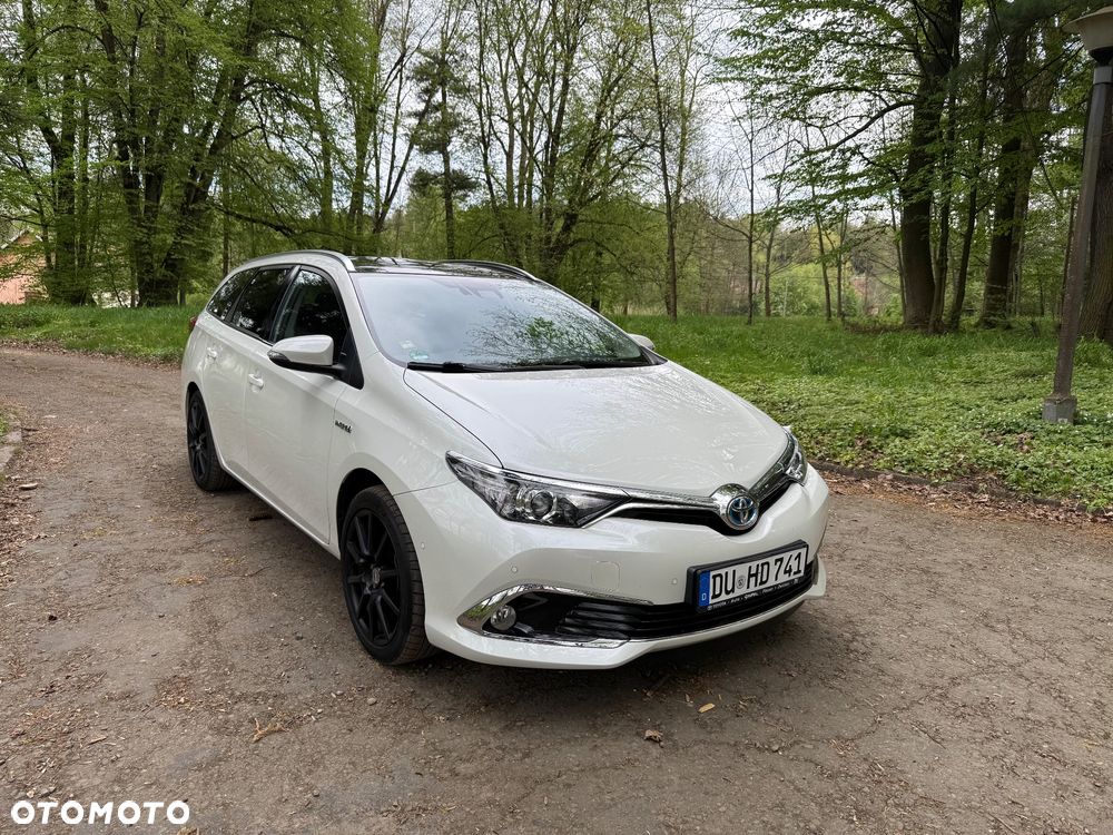 Toyota Auris 1.8 Executive - 27