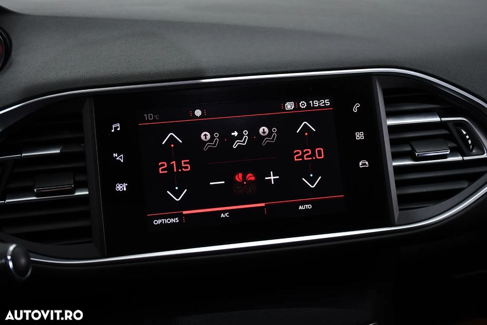 Peugeot 308 1.2 L PureTech Turbo S&S Active - 17