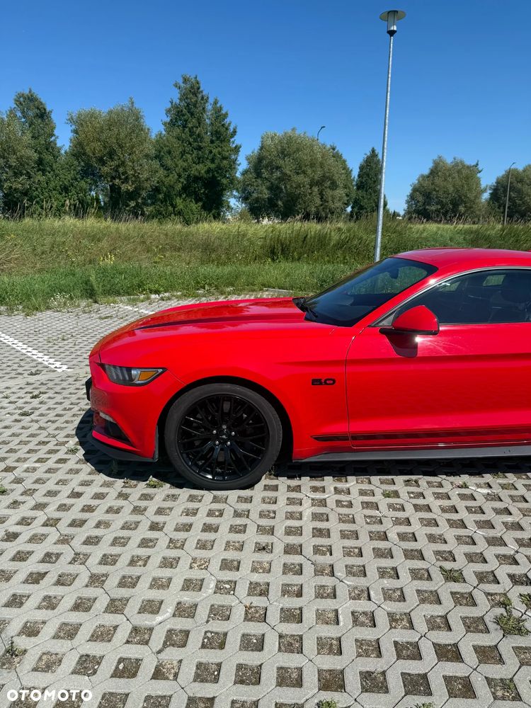 Ford Mustang 5.0 V8 GT - 4