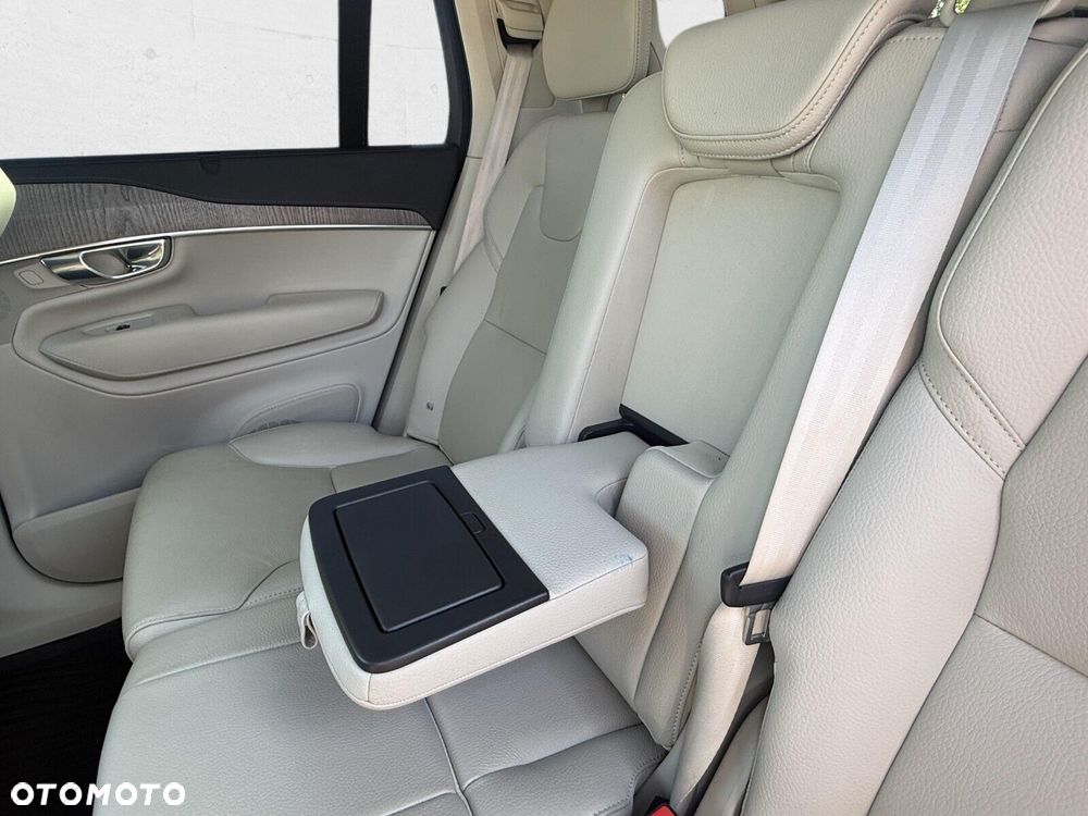 Volvo XC 90 - 24