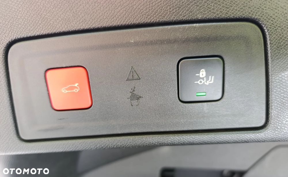 Peugeot 508 BlueHDi 130 EAT8 Allure Pack - 31