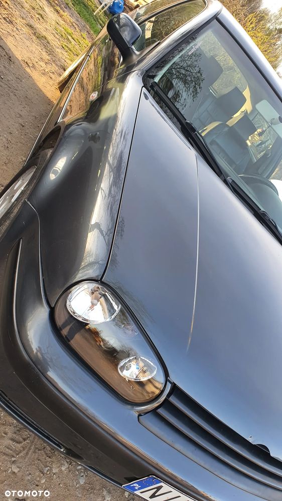 Volkswagen Golf 1.6 - 10