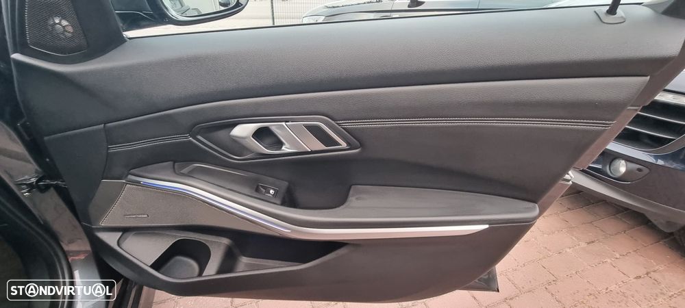 BMW 318 d Touring Line Sport Auto - 53