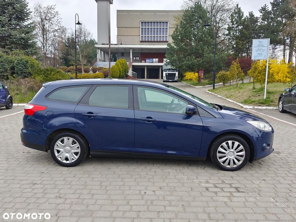 Ford Focus 1.6 TDCi Ambiente Start - 11