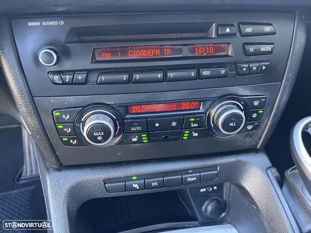 BMW X1 18 d sDrive Line Sport - 33