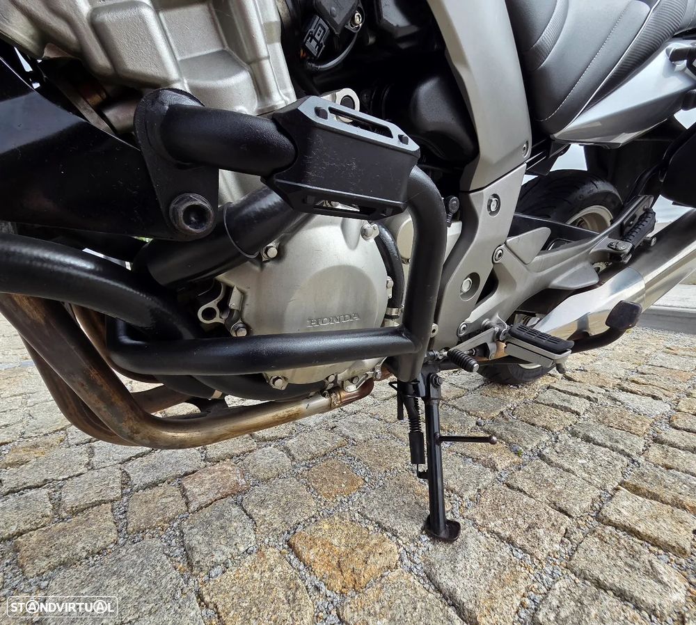 Honda CBF 1000 A - 15