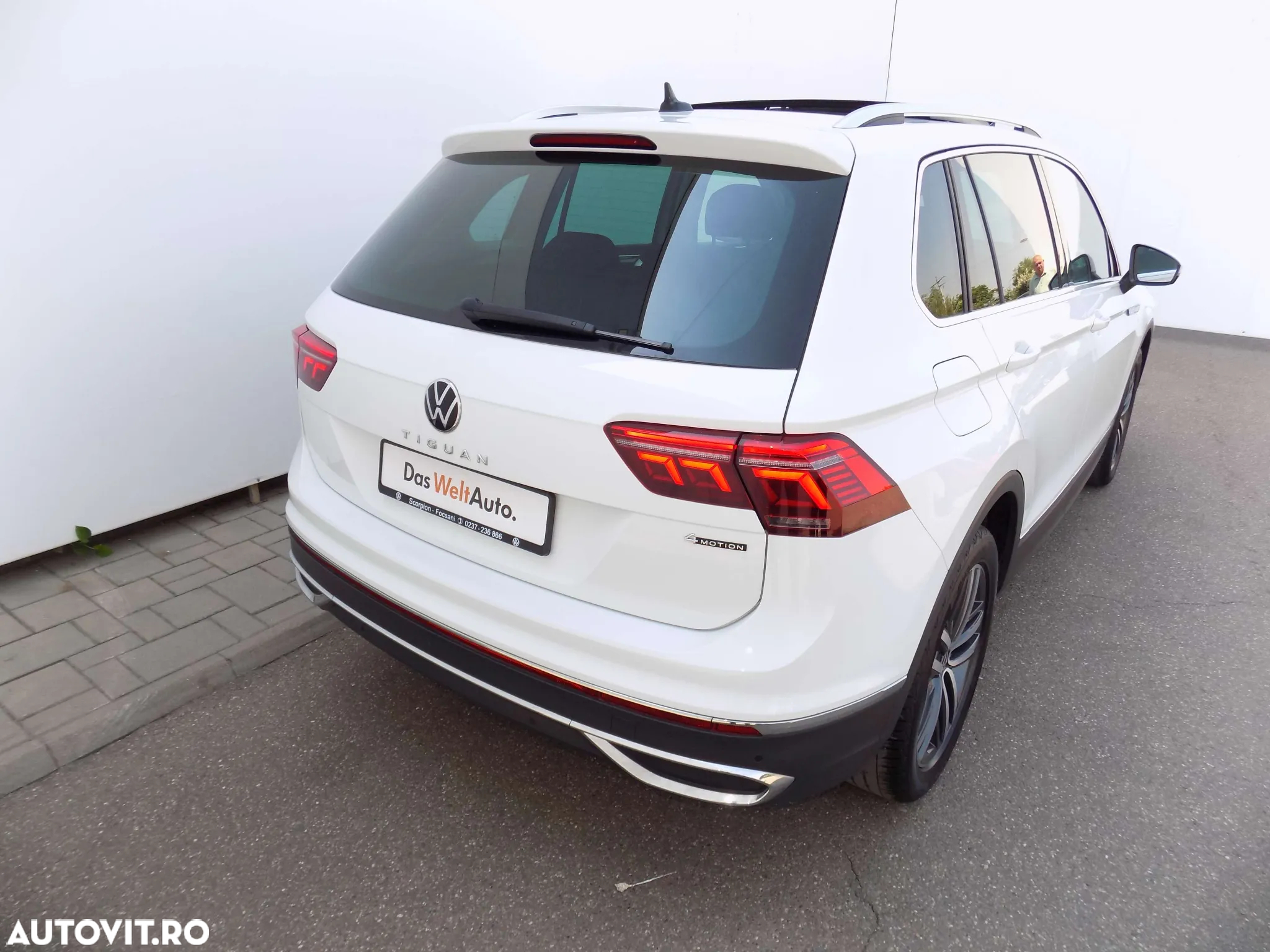Volkswagen Tiguan 2.0 TDI SCR 4MOTION DSG Elegance - 5