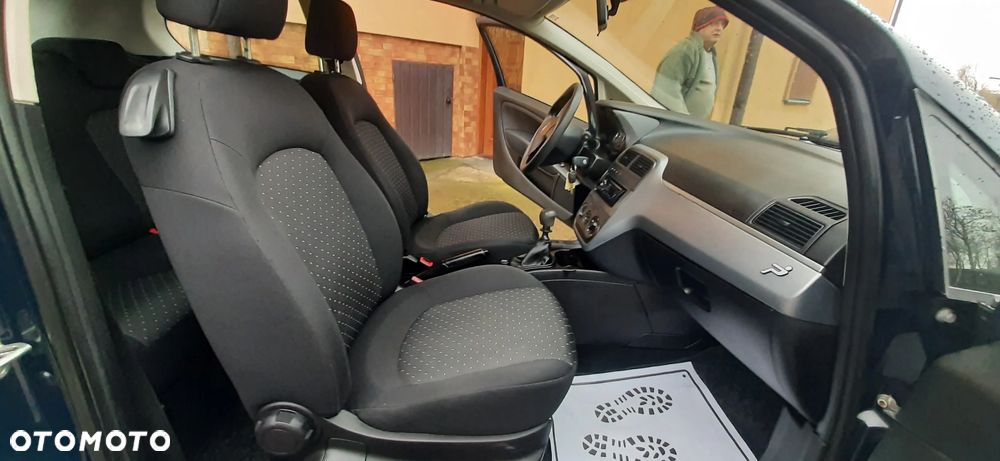 Fiat Grande Punto - 31