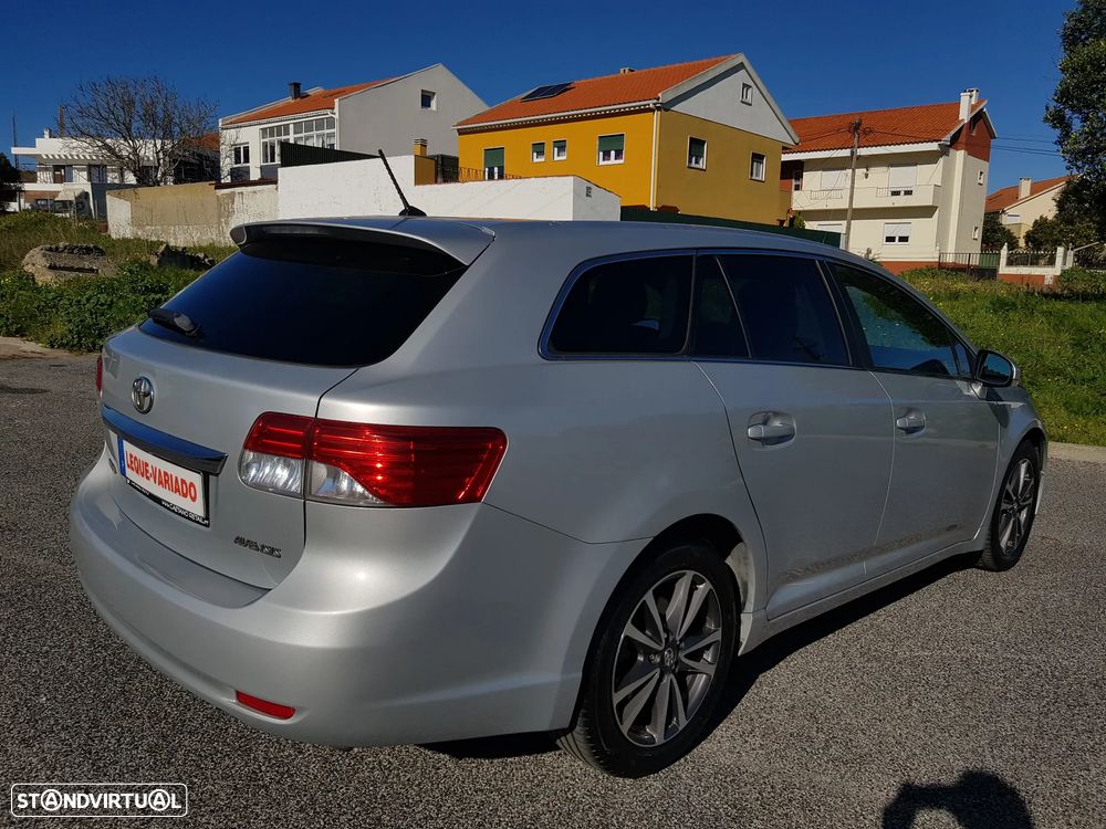 Toyota Avensis SW 2.0 D-4D Luxury+Navi - 10