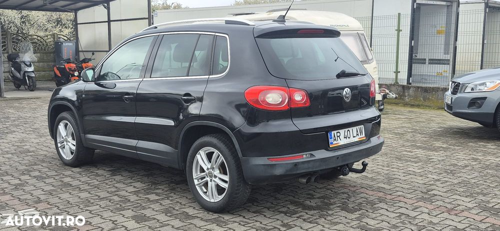 Volkswagen Tiguan - 4
