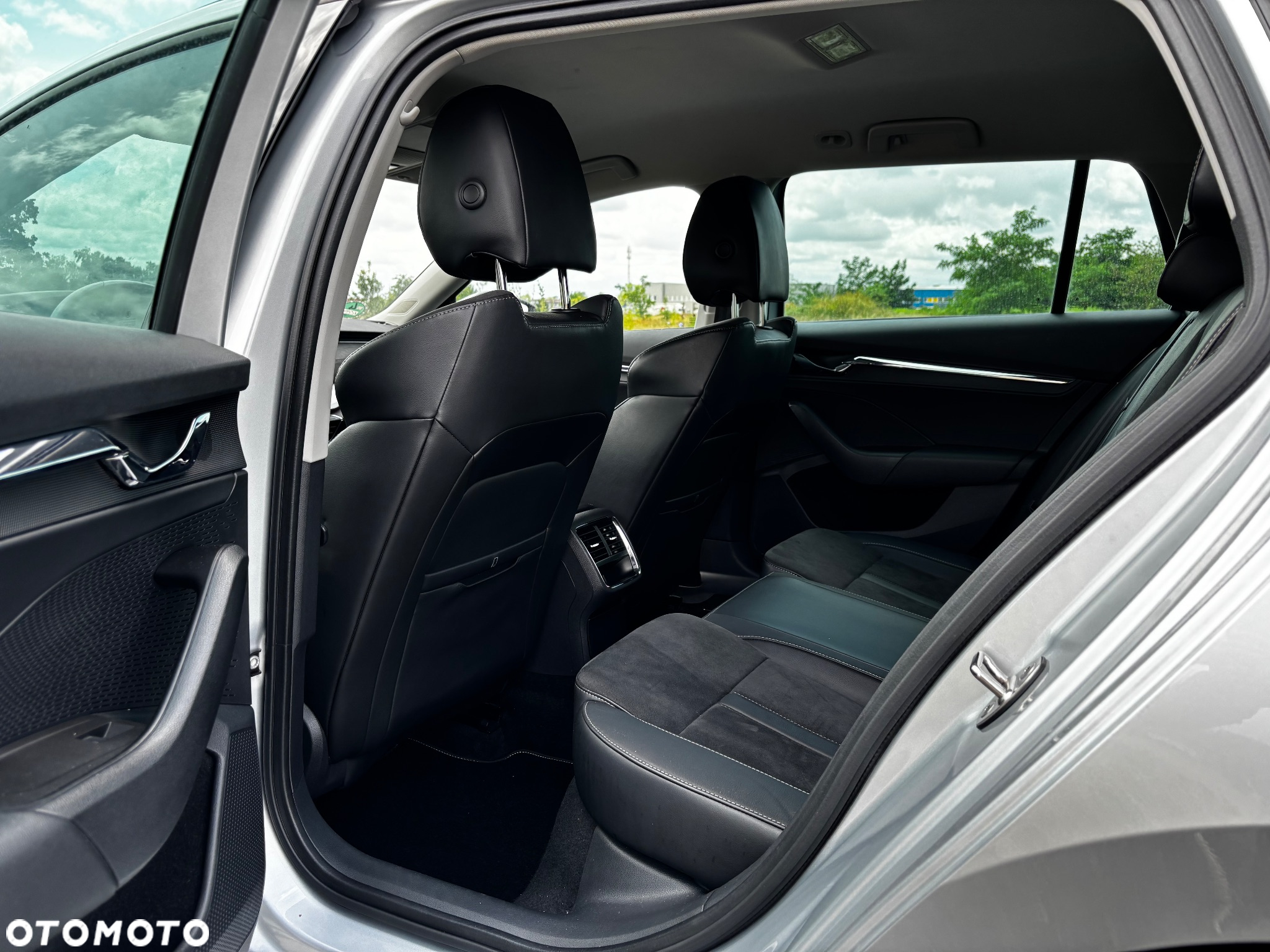 Skoda Octavia 2.0 TDI Style DSG - 17