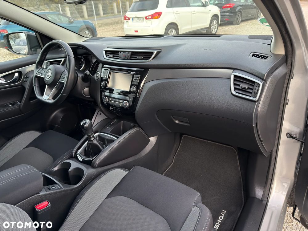 Nissan Qashqai 1.6 DIG-T 360 - 19
