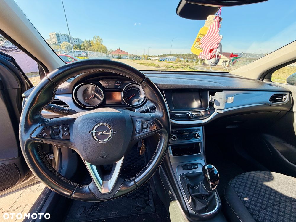 Opel Astra 1.6 CDTI Enjoy - 8