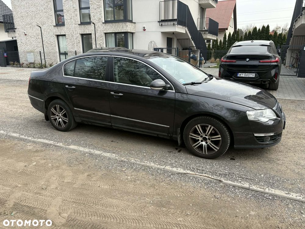 Volkswagen Passat 2.0 TDI Highline DSG - 4