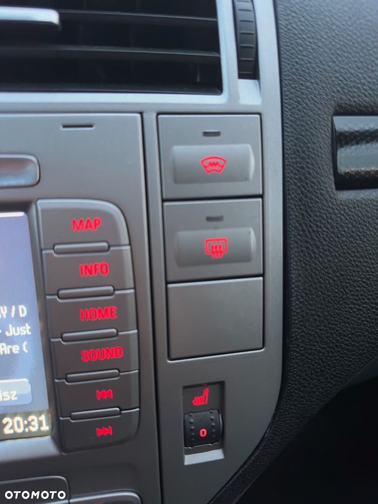 Ford Kuga 2.0 TDCi 4x4 Individual - 16