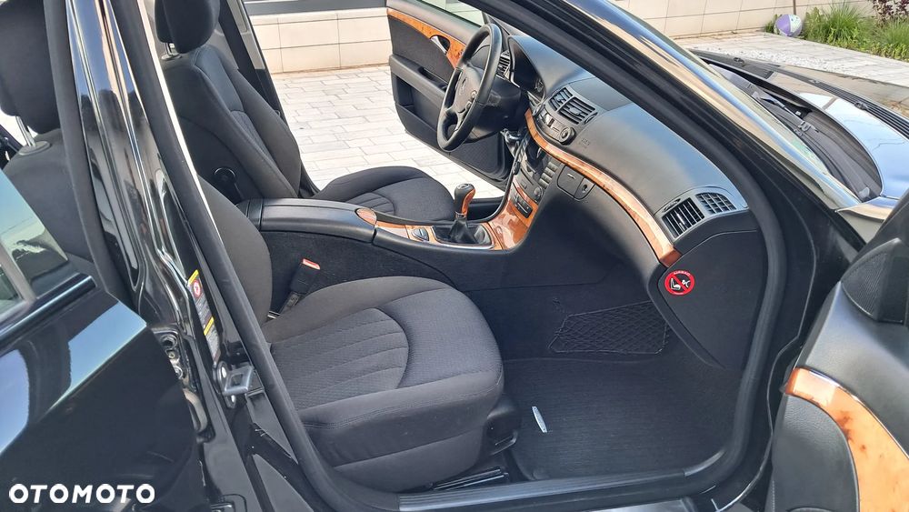 Mercedes-Benz Klasa E 200 Kompressor Elegance - 16