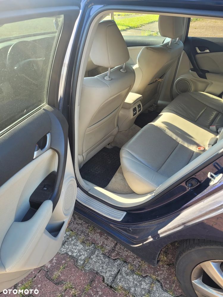 Honda Accord 2.0 Executive - 7