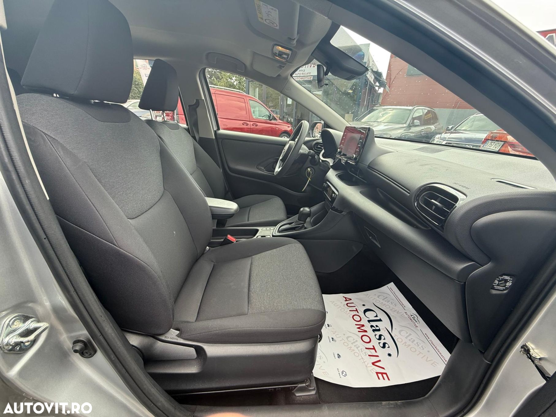 Toyota Yaris - 21