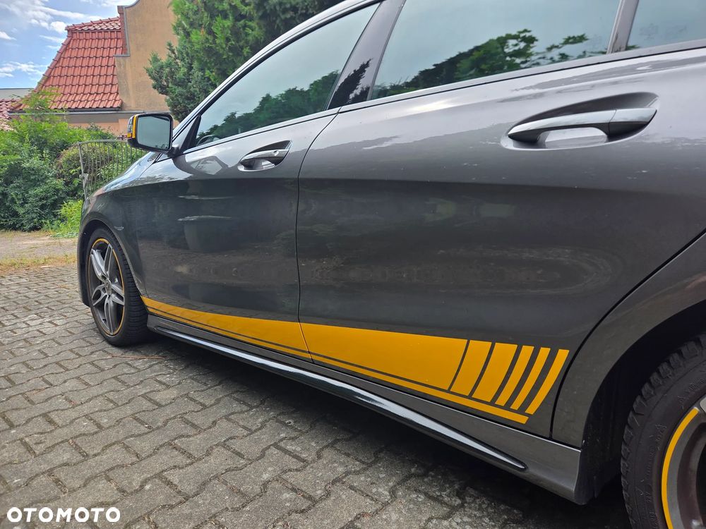 Mercedes-Benz CLA 250 4-Matic AMG Line - 9