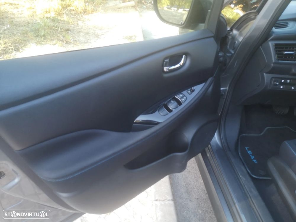Nissan Leaf N-Connecta - 15