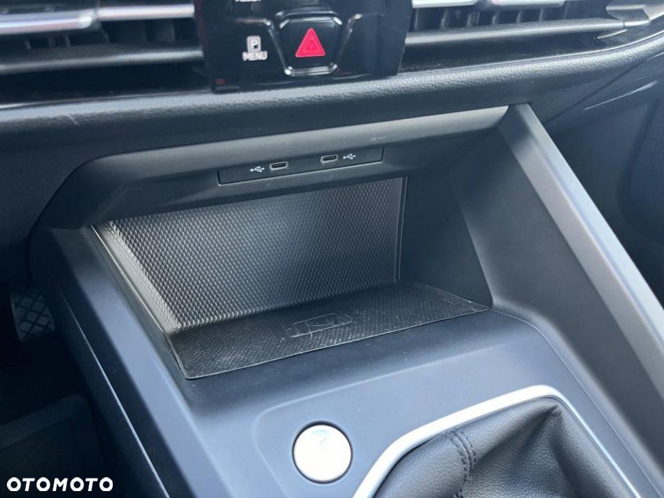 Volkswagen Golf - 23
