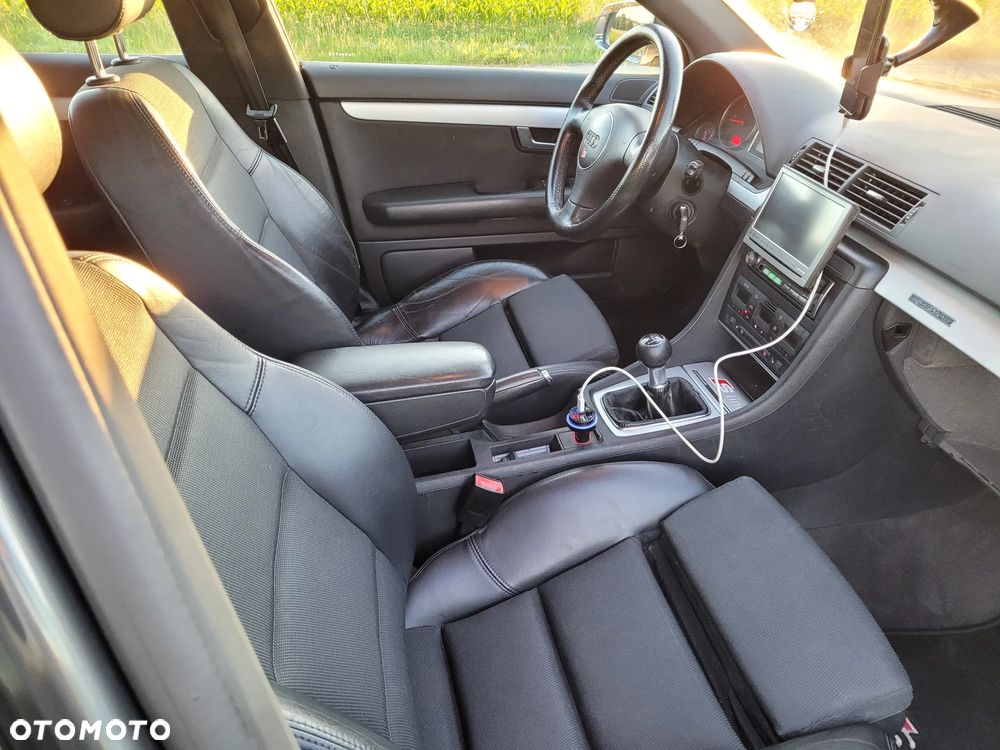 Audi A4 Avant 2.5 TDI Quattro - 7