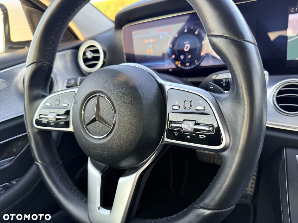 Mercedes-Benz Klasa E - 17
