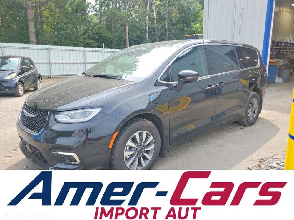 Chrysler Pacifica - 3