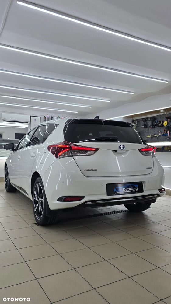 Toyota Auris Hybrid 135 Selection - 9