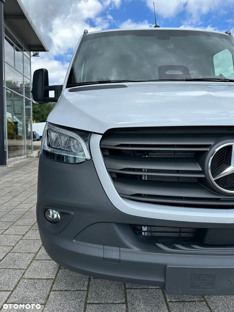 Mercedes-Benz Sprinter - 22