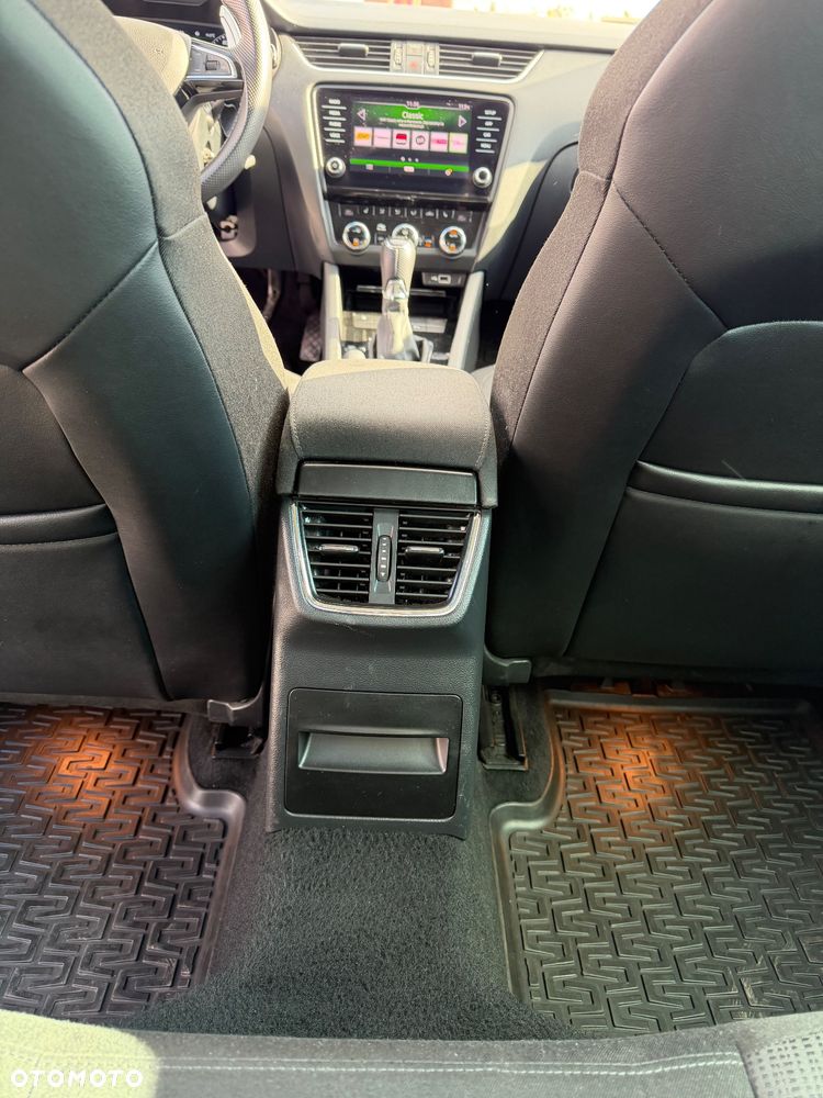 Skoda Octavia 1.5 TSI ACT Style DSG - 23