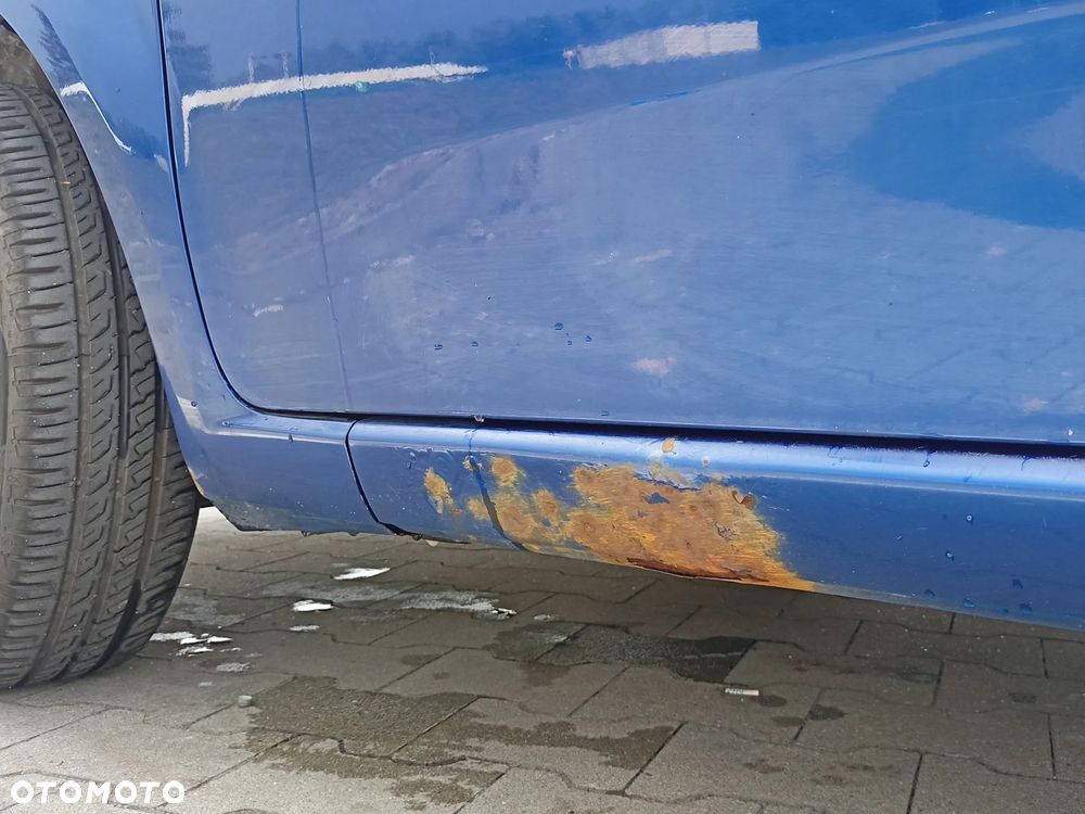 Fiat Grande Punto - 10