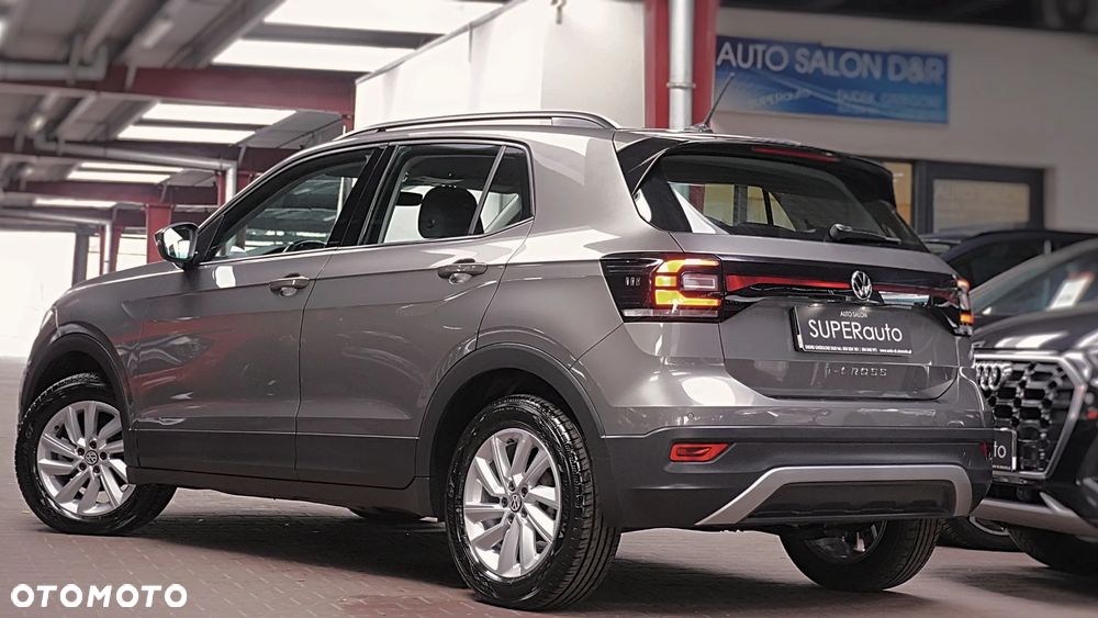 Volkswagen T-Cross 1.0 TSI Life DSG - 8
