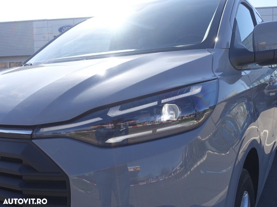 Ford Transit Custom - 11