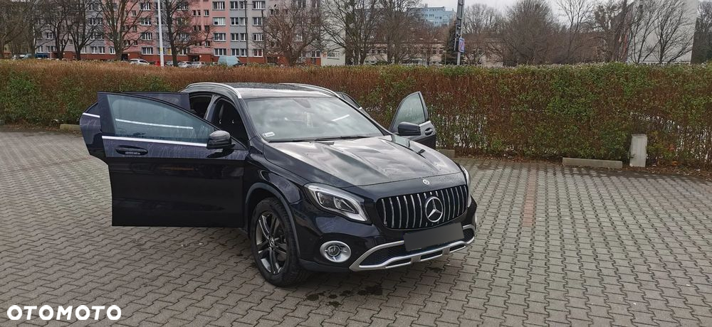 Mercedes-Benz GLA 250 4-Matic AMG Line - 9